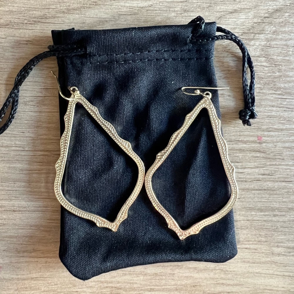 Kendra Scott Sophia Drop Earrings - Picture 1 of 3
